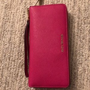 Michael Kors wristlet